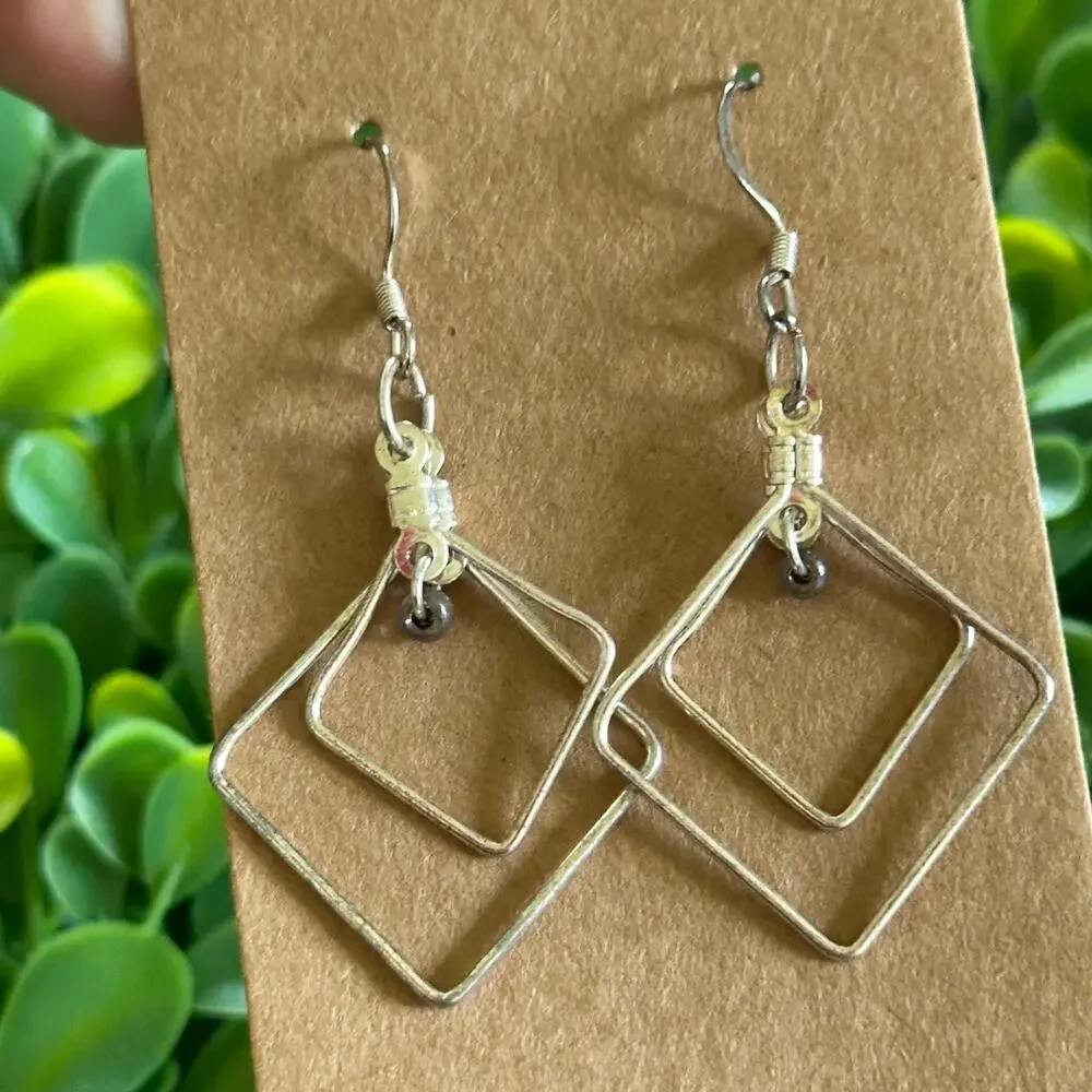 BOGO FREE VTG SILVER SQUARE DANGLE EARRINGS